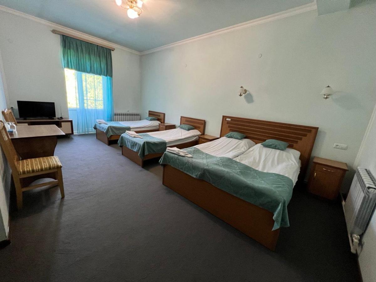 Hotel Mthnadzor Goris Zewnętrze zdjęcie